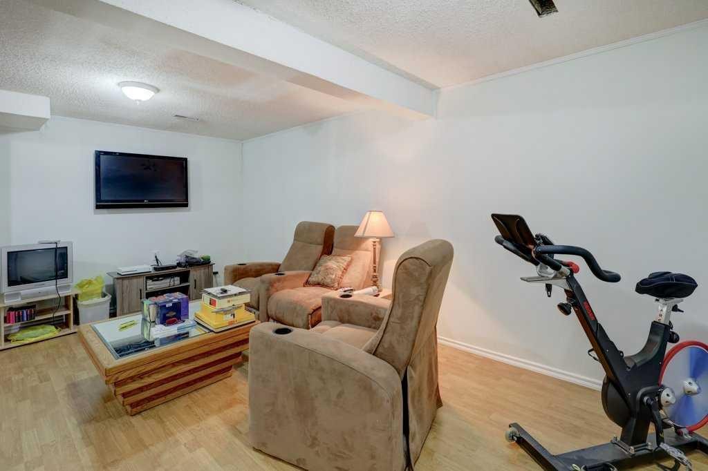 









44


Castlegreen

Close Northeast,
Calgary,




AB
t3j 1y6

