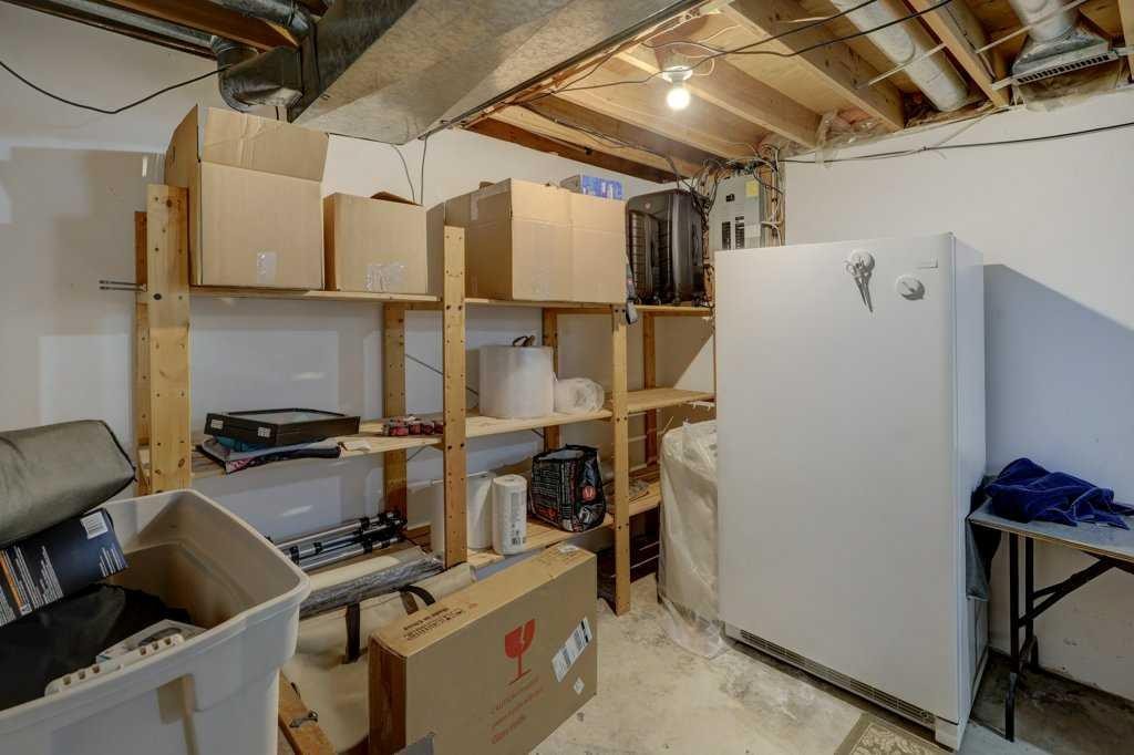 









44


Castlegreen

Close Northeast,
Calgary,




AB
t3j 1y6

