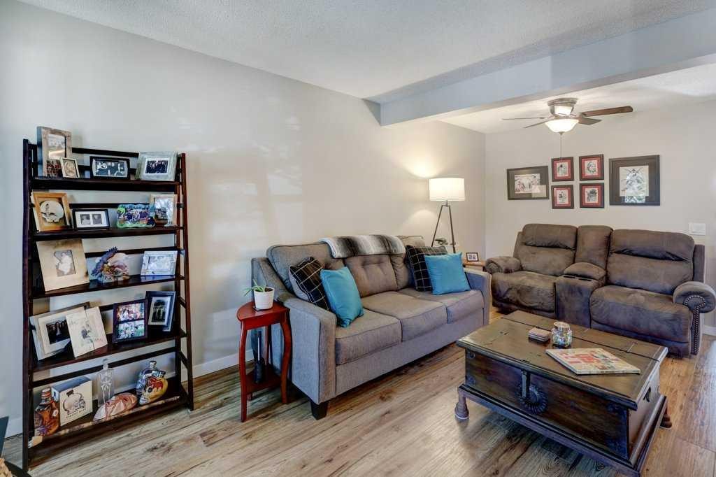 









44


Castlegreen

Close Northeast,
Calgary,




AB
t3j 1y6

