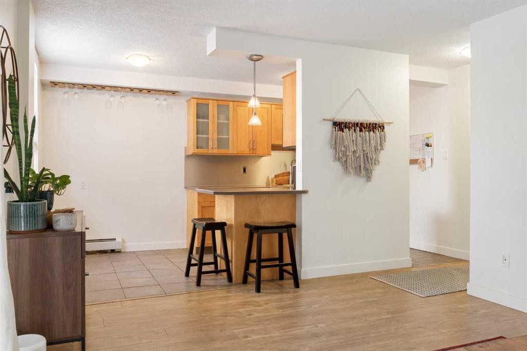 









605


14

Avenue Southwest, 303,
Calgary,




AB
T2R 0M9

