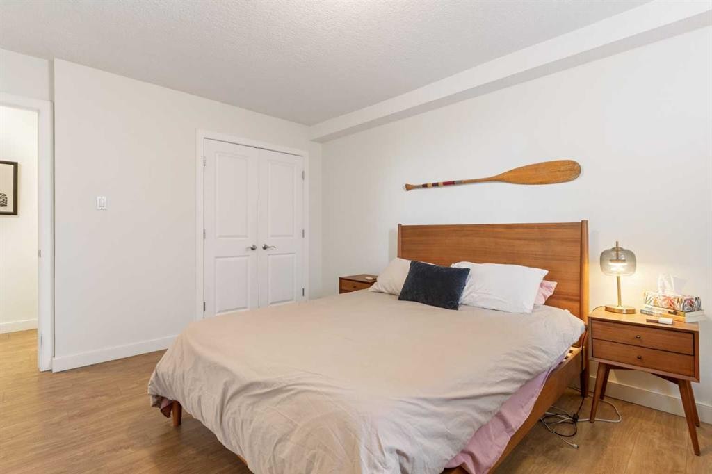 









605


14

Avenue Southwest, 303,
Calgary,




AB
T2R 0M9

