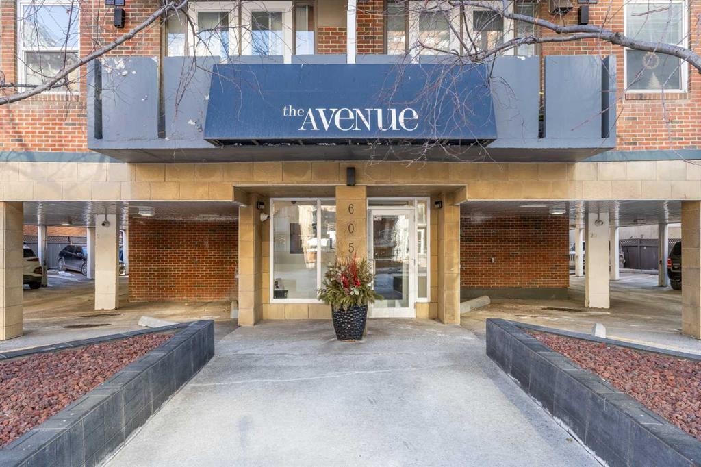 









605


14

Avenue Southwest, 303,
Calgary,




AB
T2R 0M9

