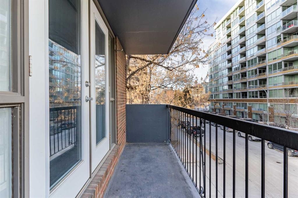 









605


14

Avenue Southwest, 303,
Calgary,




AB
T2R 0M9

