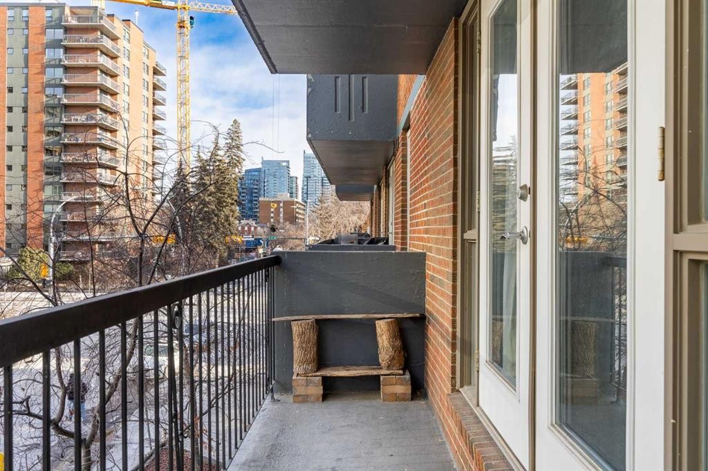 









605


14

Avenue Southwest, 303,
Calgary,




AB
T2R 0M9

