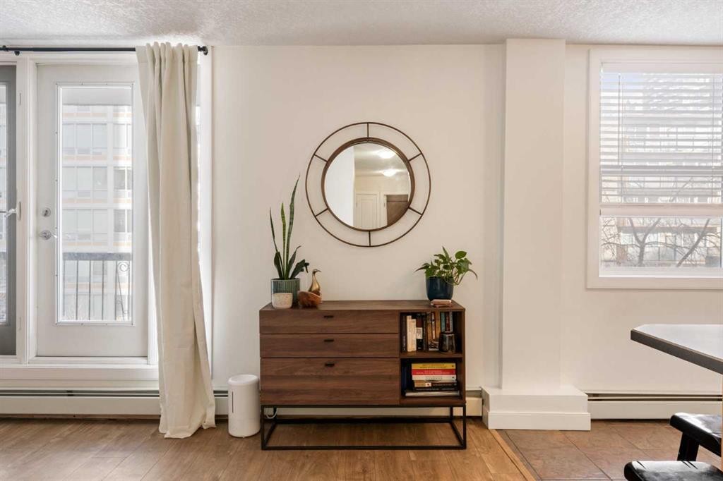 









605


14

Avenue Southwest, 303,
Calgary,




AB
T2R 0M9

