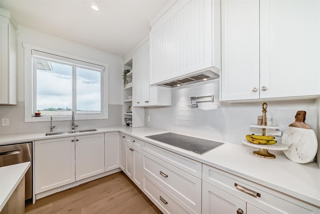 









68


Chelsea

Cape,
Chestermere,




AB
T1X 1Z4

