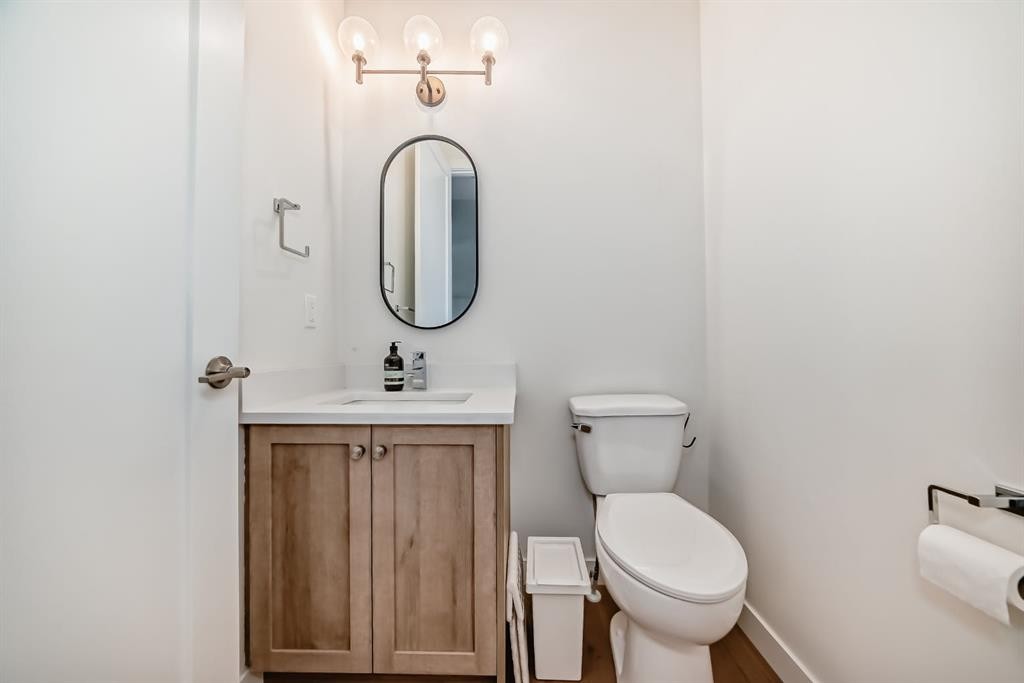 









68


Chelsea

Cape,
Chestermere,




AB
T1X 1Z4

