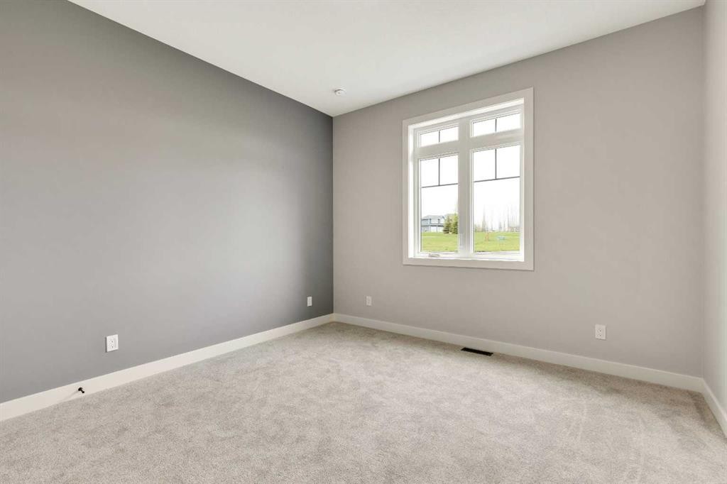 









349062


Tamarack

Drive East,
Rural Foothills County,




AB
T1S 5B8


