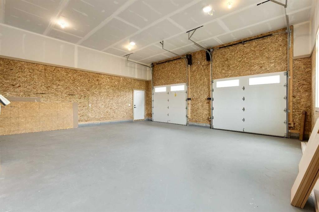 









349062


Tamarack

Drive East,
Rural Foothills County,




AB
T1S 5B8

