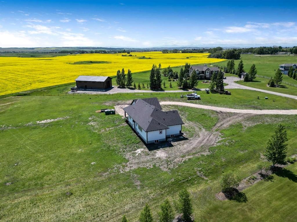 









349062


Tamarack

Drive East,
Rural Foothills County,




AB
T1S 5B8

