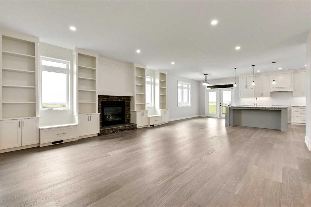 









349062


Tamarack

Drive East,
Rural Foothills County,




AB
T1S 5B8


