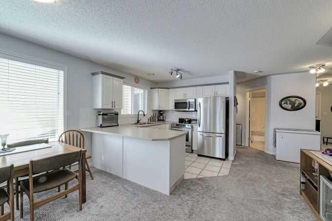 









7451


Springbank

Boulevard Southwest, 1212,
Calgary,




AB
T3H 4K5

