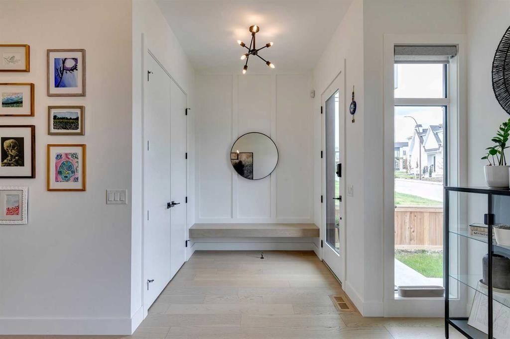 









2017


25

Avenue Southwest,
Calgary,




AB
T2T 1A6

