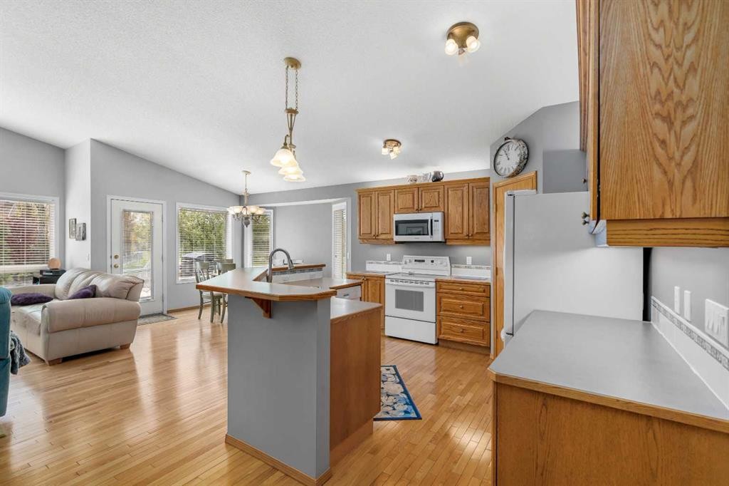 









310


Riverside

Garden Northwest,
High River,




AB
T1V 1Y9

