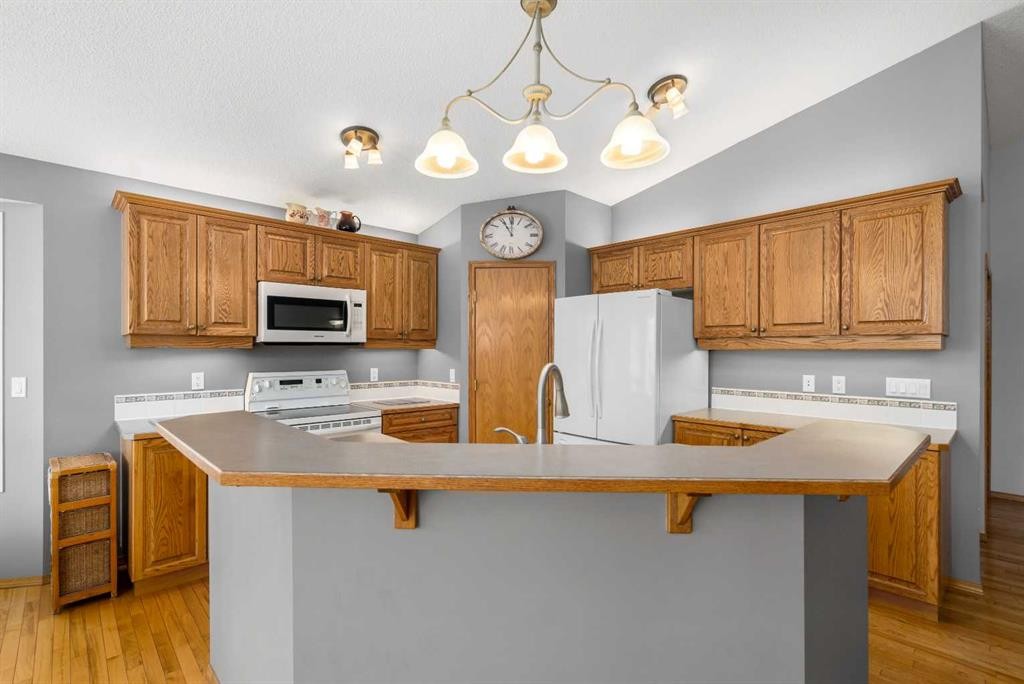 









310


Riverside

Garden Northwest,
High River,




AB
T1V 1Y9

