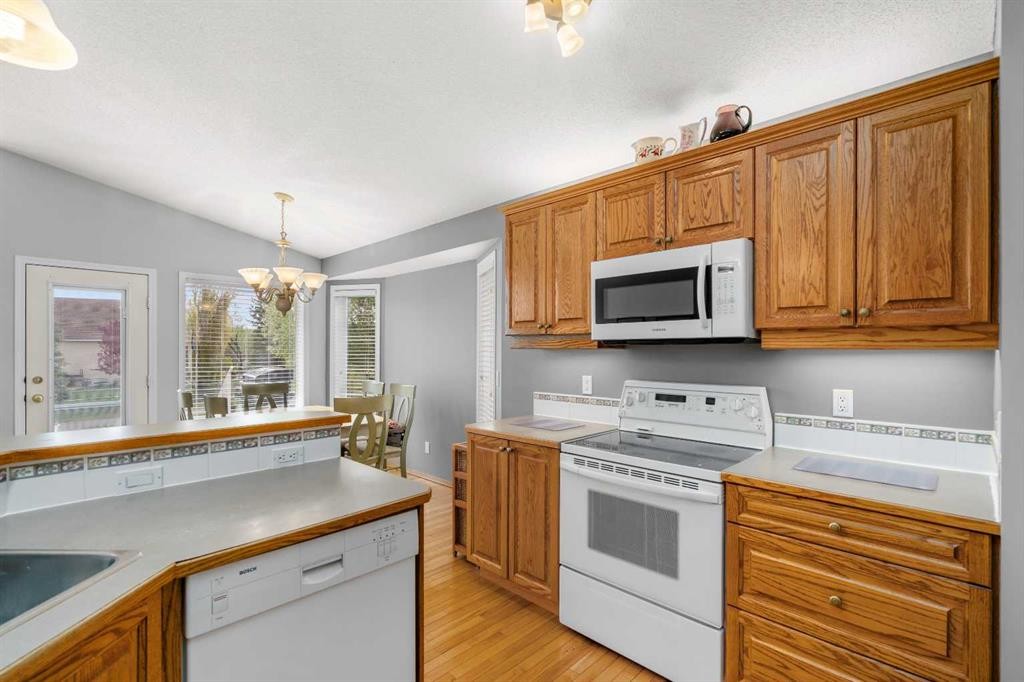 









310


Riverside

Garden Northwest,
High River,




AB
T1V 1Y9

