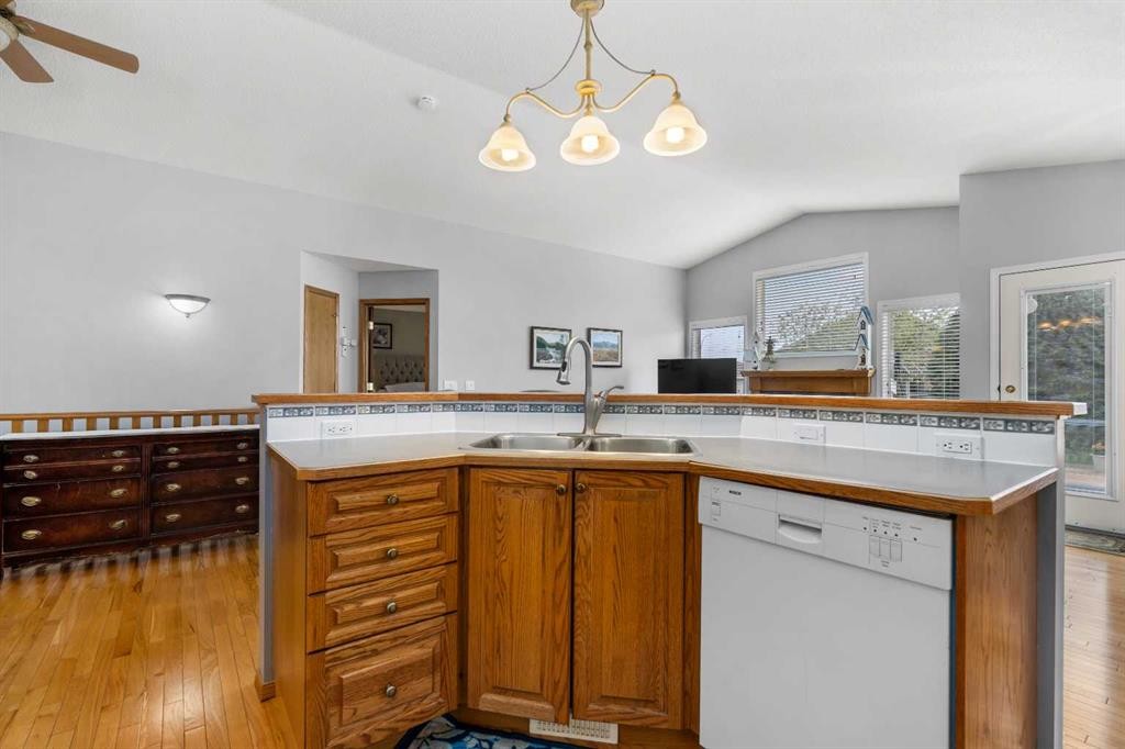 









310


Riverside

Garden Northwest,
High River,




AB
T1V 1Y9

