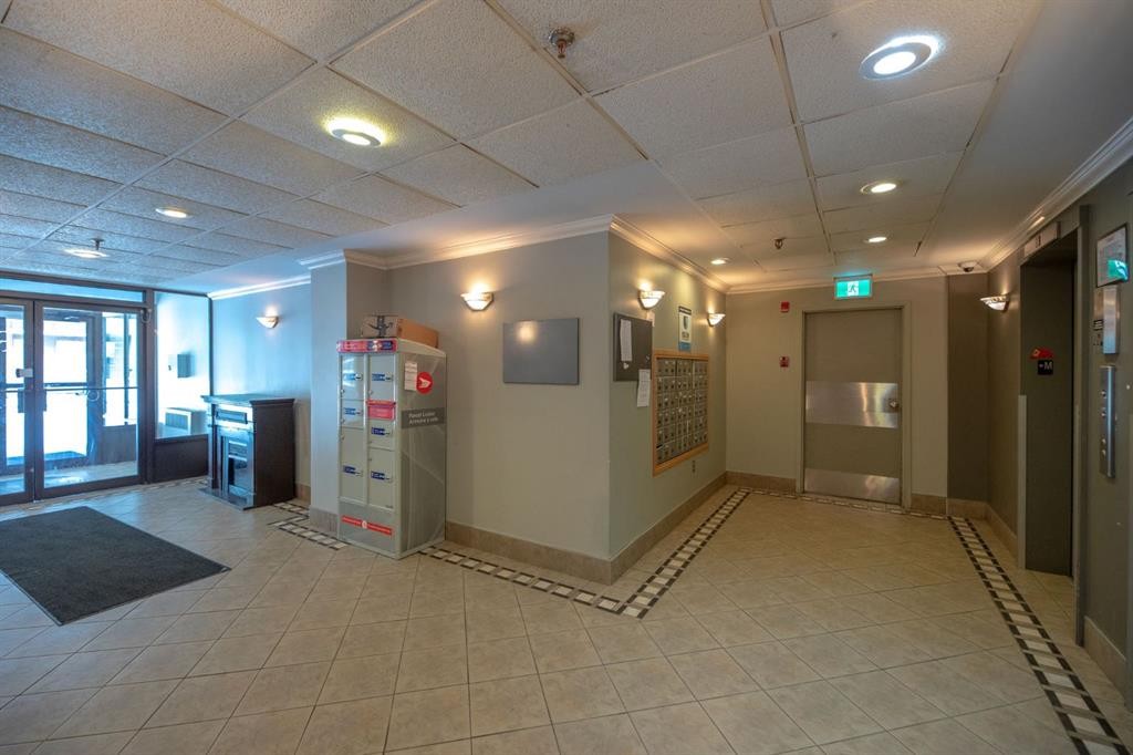 









1334


12

Avenue Southwest, 806,
Calgary,




AB
T3C 3R9

