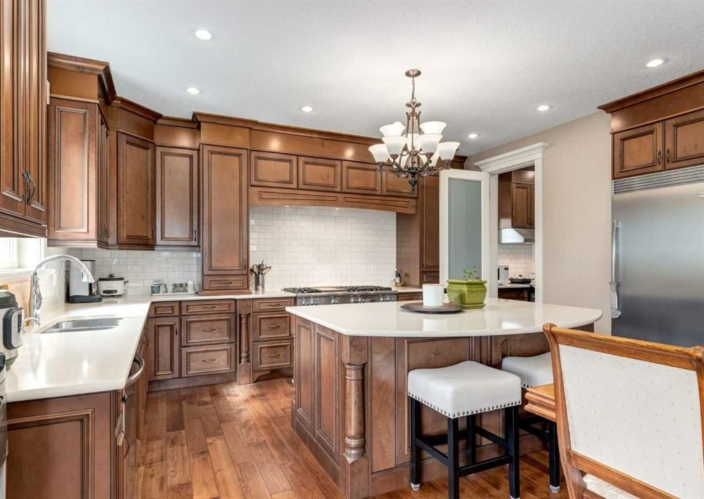 









72


Rockcliff

Grove Northwest,
Calgary,




AB
T3G 0C8

