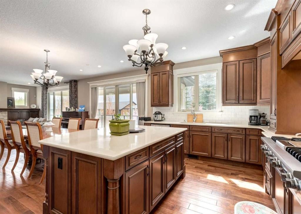 









72


Rockcliff

Grove Northwest,
Calgary,




AB
T3G 0C8

