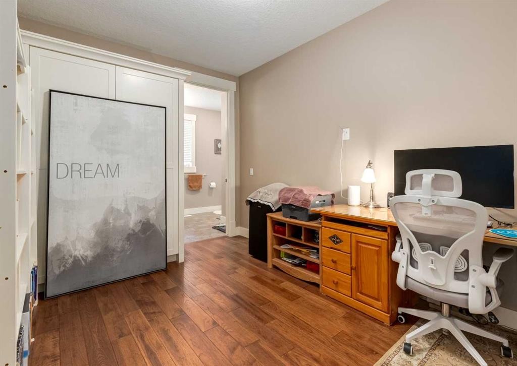









72


Rockcliff

Grove Northwest,
Calgary,




AB
T3G 0C8

