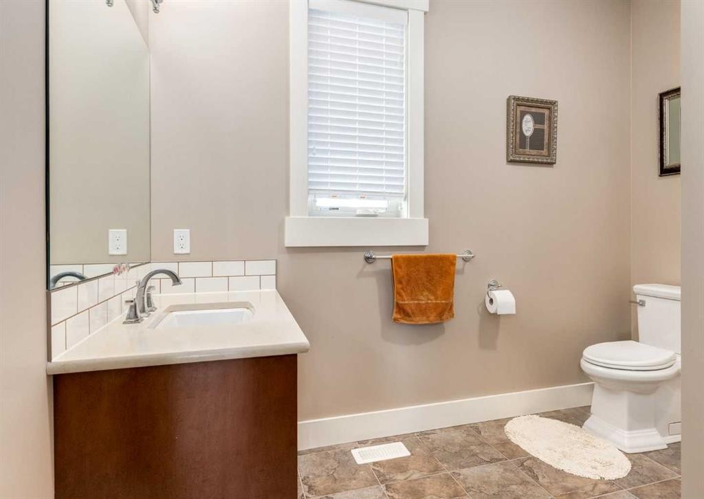 









72


Rockcliff

Grove Northwest,
Calgary,




AB
T3G 0C8

