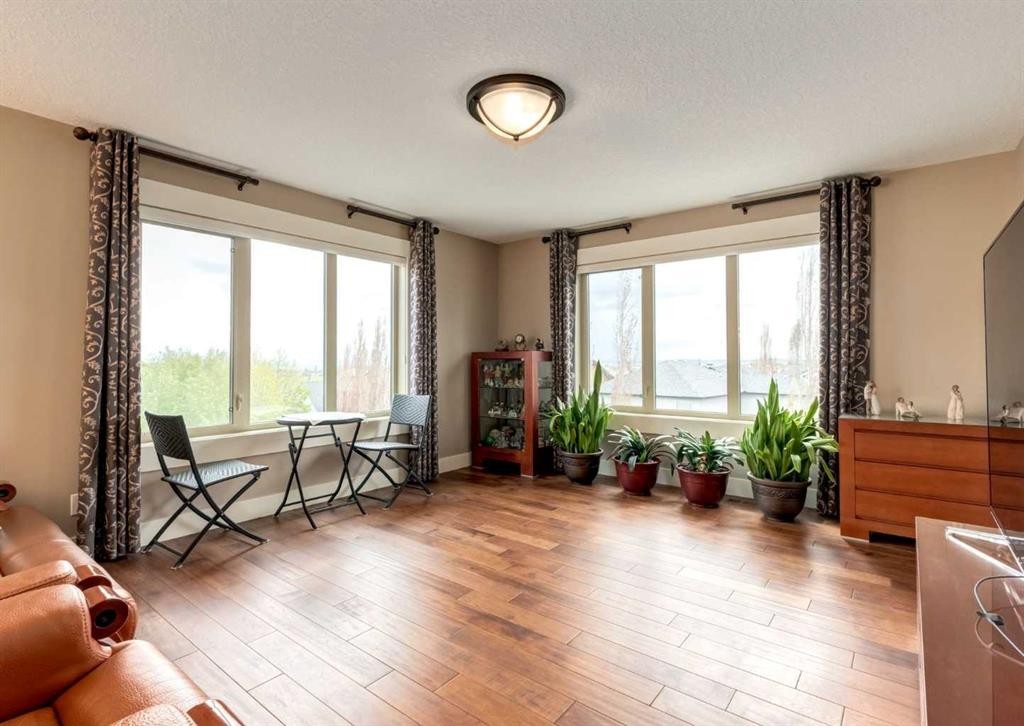 









72


Rockcliff

Grove Northwest,
Calgary,




AB
T3G 0C8

