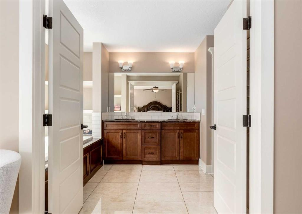 









72


Rockcliff

Grove Northwest,
Calgary,




AB
T3G 0C8

