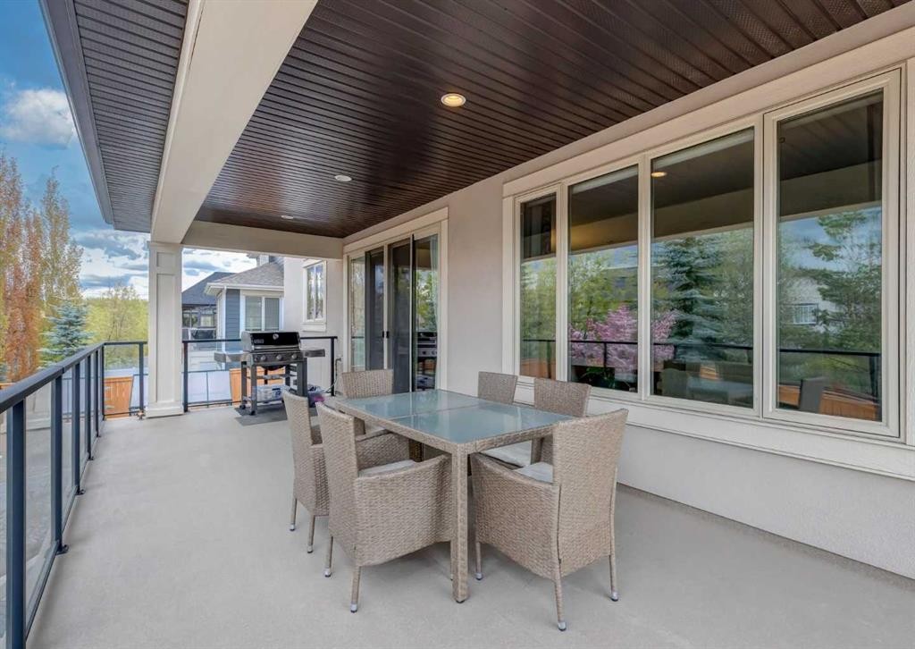









72


Rockcliff

Grove Northwest,
Calgary,




AB
T3G 0C8

