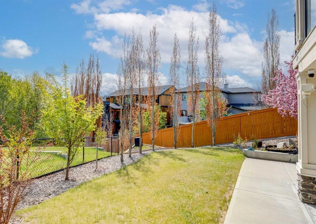 









72


Rockcliff

Grove Northwest,
Calgary,




AB
T3G 0C8

