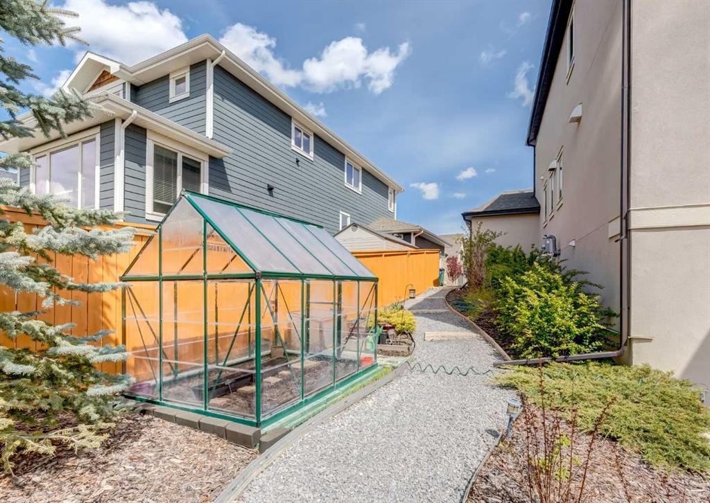 









72


Rockcliff

Grove Northwest,
Calgary,




AB
T3G 0C8

