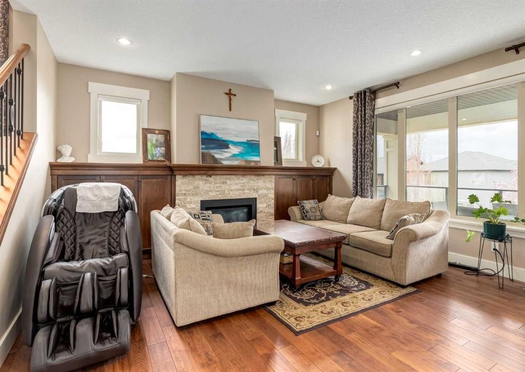 









72


Rockcliff

Grove Northwest,
Calgary,




AB
T3G 0C8

