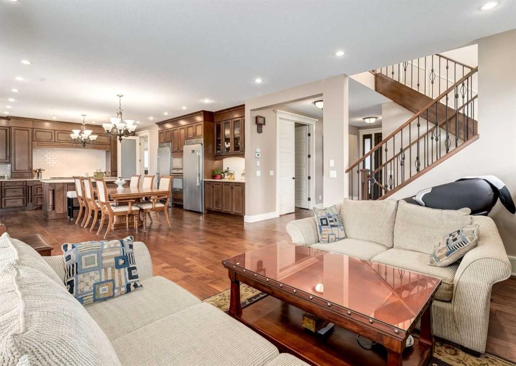 









72


Rockcliff

Grove Northwest,
Calgary,




AB
T3G 0C8

