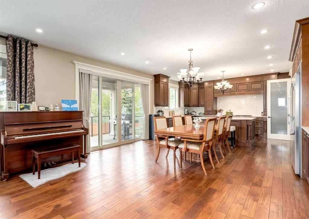 









72


Rockcliff

Grove Northwest,
Calgary,




AB
T3G 0C8

