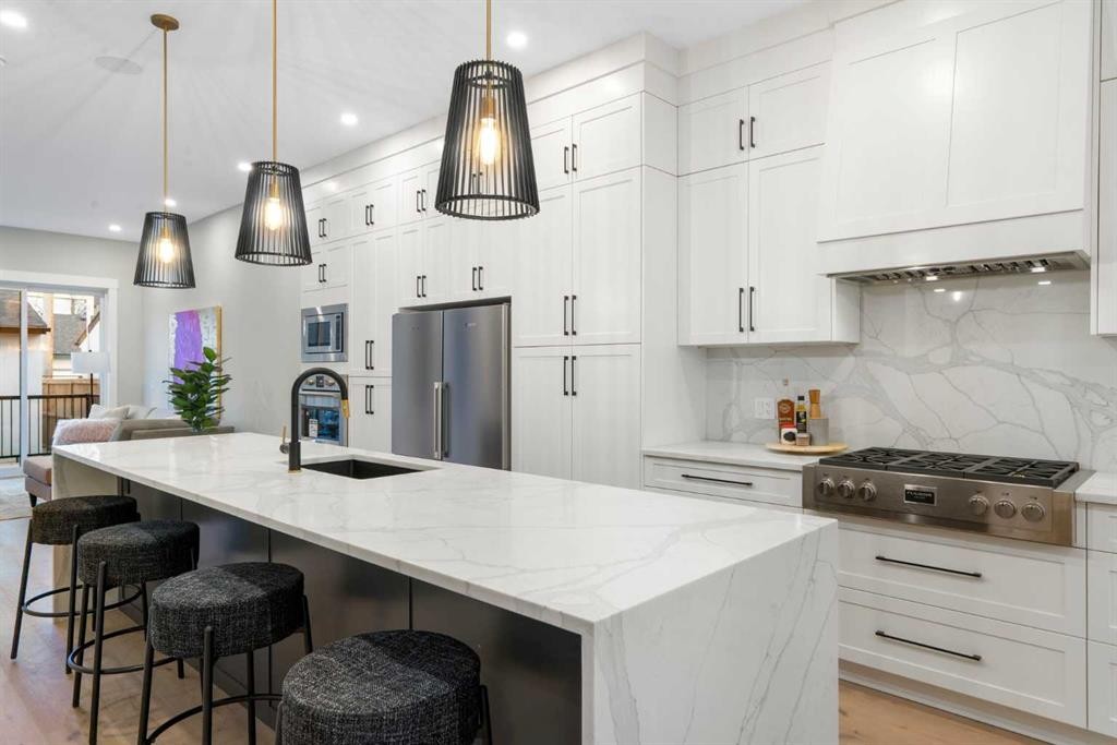 









2414


35

Street Southwest,
Calgary,




AB
T3E 2Y1

