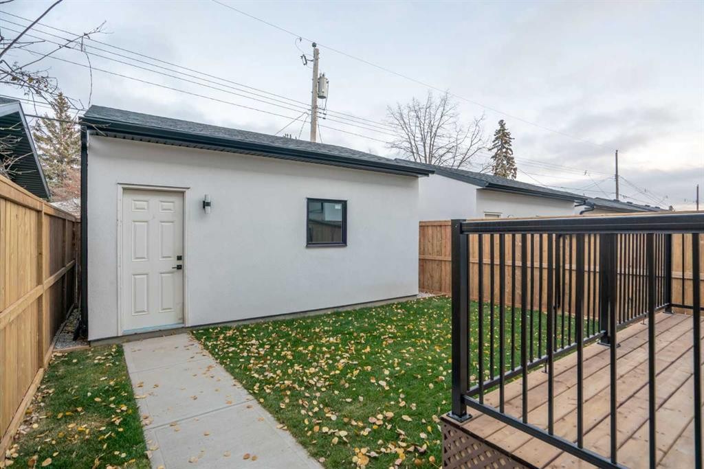 









2414


35

Street Southwest,
Calgary,




AB
T3E 2Y1

