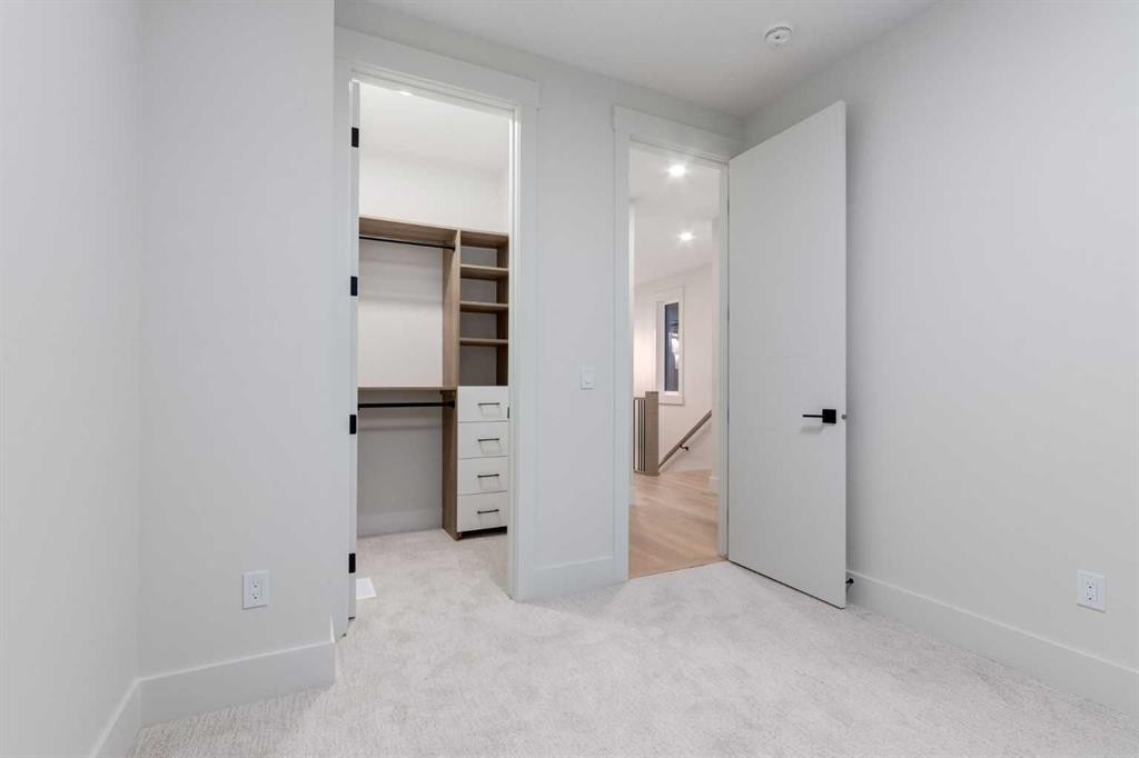 









2416


35

Street Southwest,
Calgary,




AB
T3E2Y1

