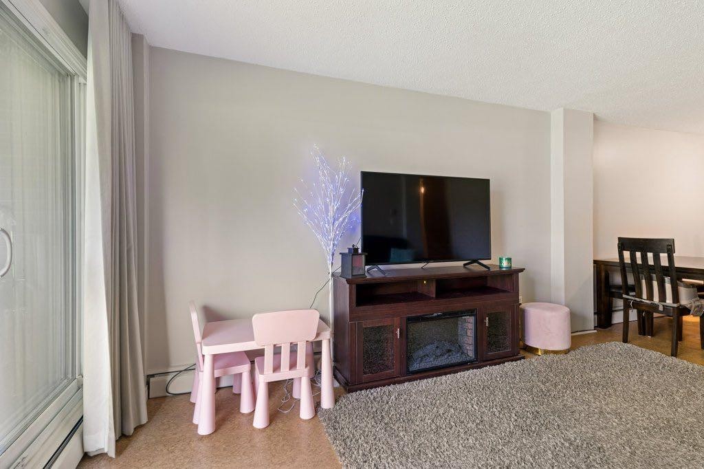









8948


Elbow

Drive Southwest, 504,
Calgary,




AB
T2V 0H9


