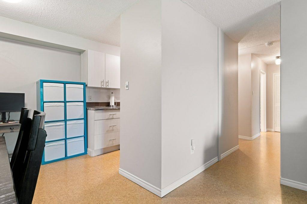 









8948


Elbow

Drive Southwest, 504,
Calgary,




AB
T2V 0H9

