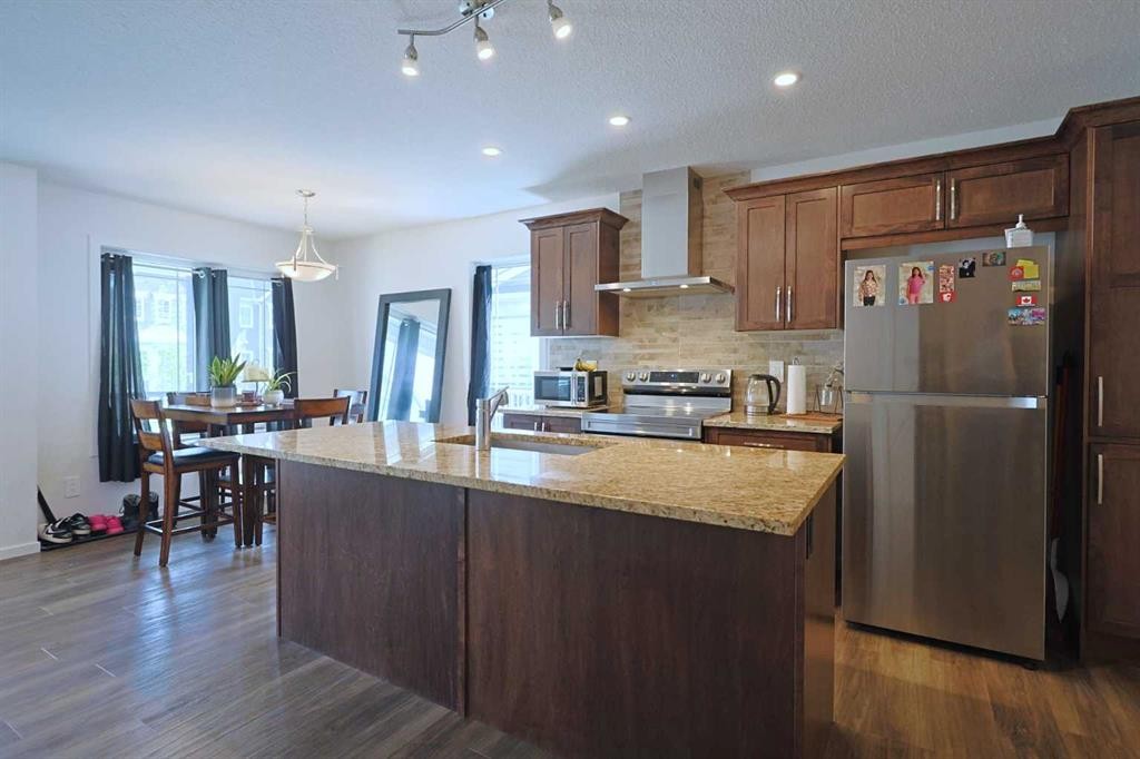 









153


Yorkville

Avenue Southwest,
Calgary,




AB
T2X 4K4

