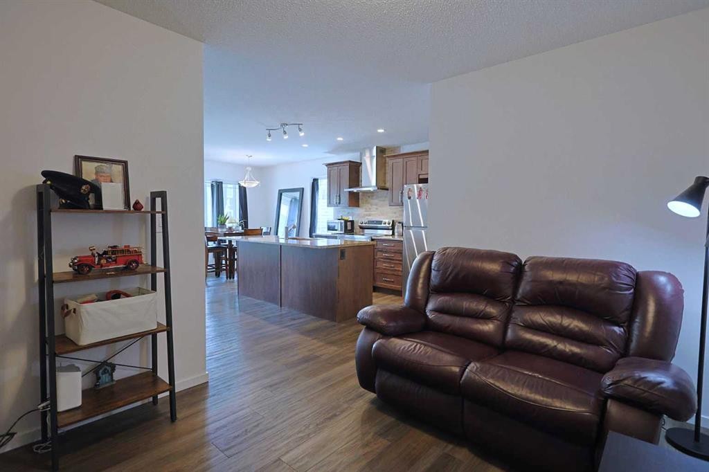 









153


Yorkville

Avenue Southwest,
Calgary,




AB
T2X 4K4

