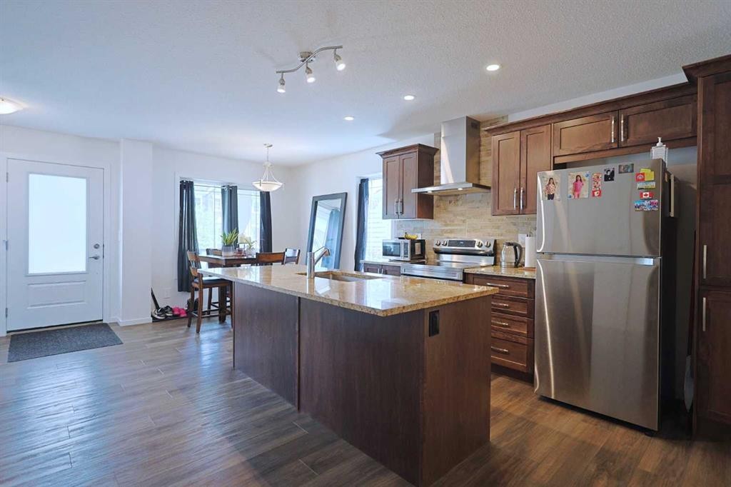 









153


Yorkville

Avenue Southwest,
Calgary,




AB
T2X 4K4

