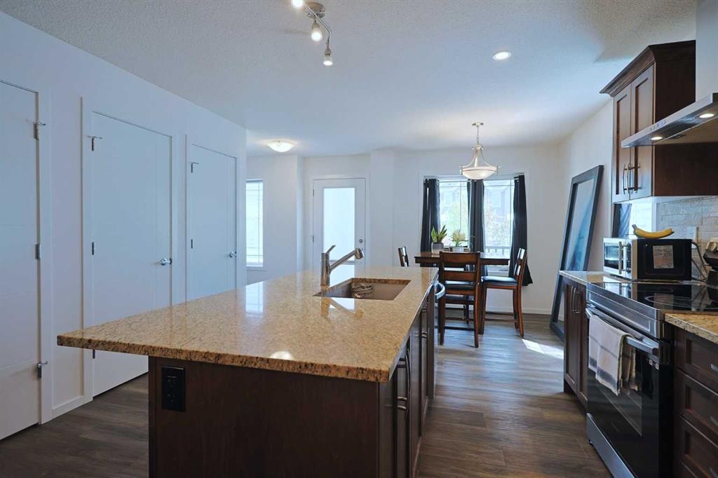 









153


Yorkville

Avenue Southwest,
Calgary,




AB
T2X 4K4


