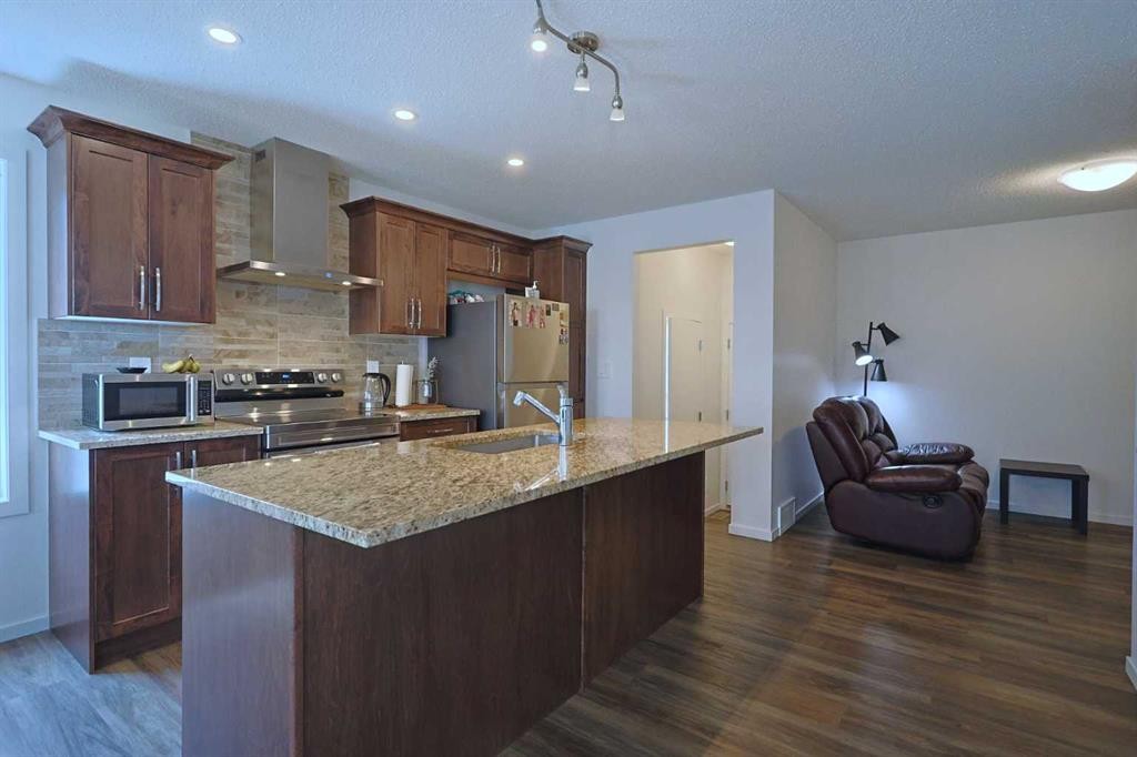 









153


Yorkville

Avenue Southwest,
Calgary,




AB
T2X 4K4

