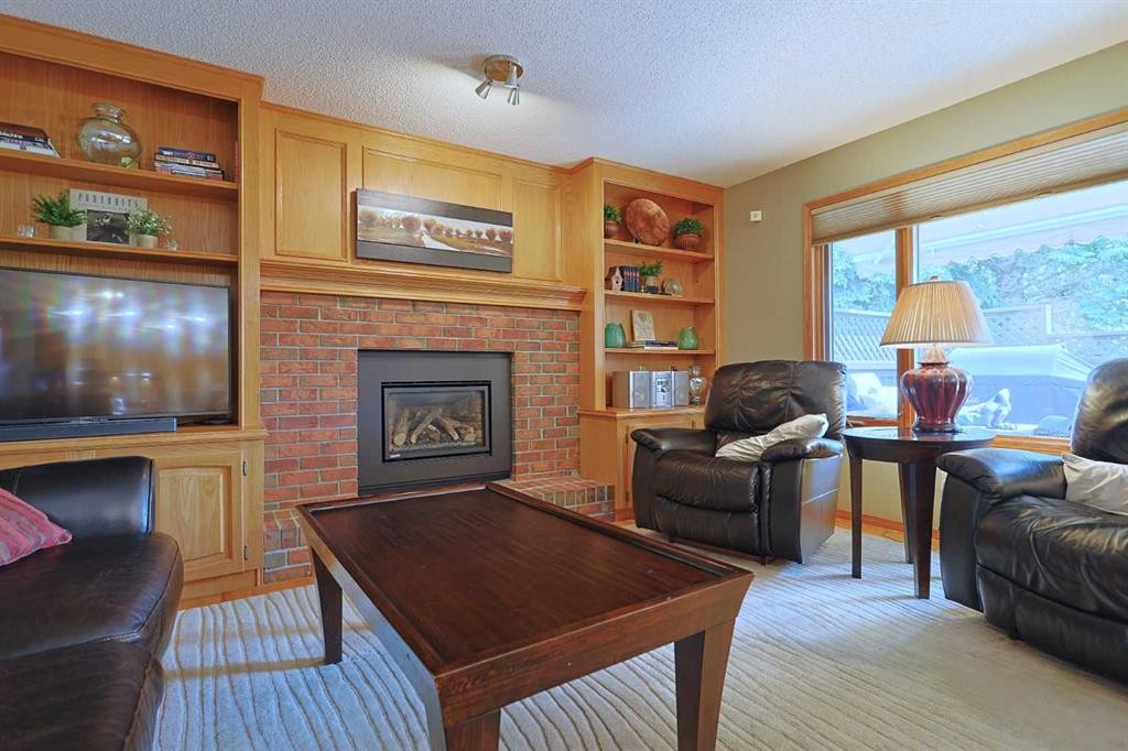 









109


Hamptons

Grove Northwest,
Calgary,




AB
T3A 5B2

