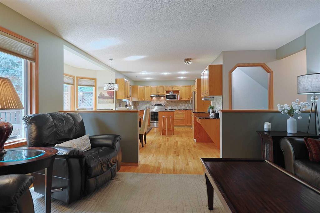 









109


Hamptons

Grove Northwest,
Calgary,




AB
T3A 5B2

