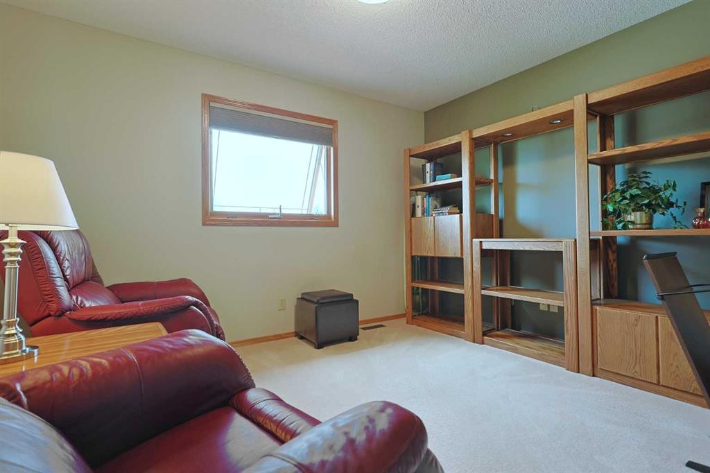 









109


Hamptons

Grove Northwest,
Calgary,




AB
T3A 5B2


