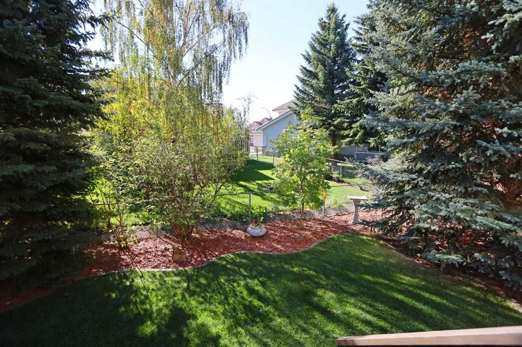









109


Hamptons

Grove Northwest,
Calgary,




AB
T3A 5B2


