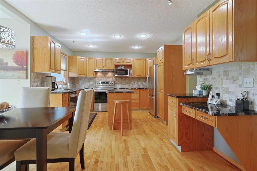 









109


Hamptons

Grove Northwest,
Calgary,




AB
T3A 5B2

