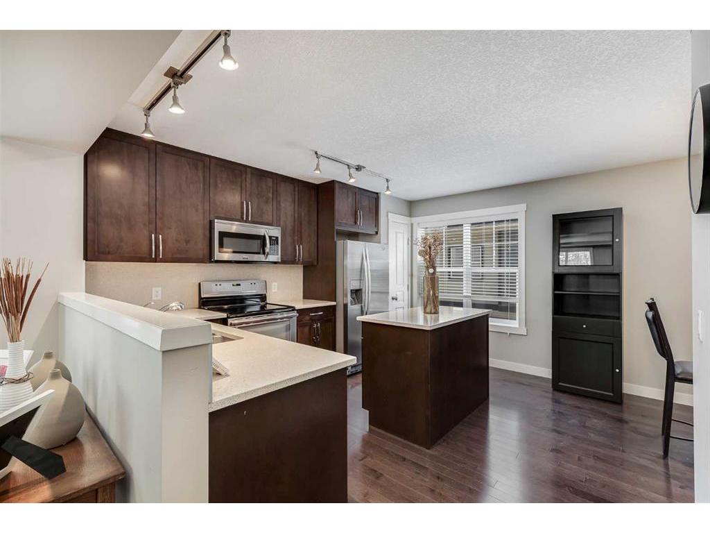 









1118


Mckenzie Towne

Row Southeast,
Calgary,




AB
T2Z1E1

